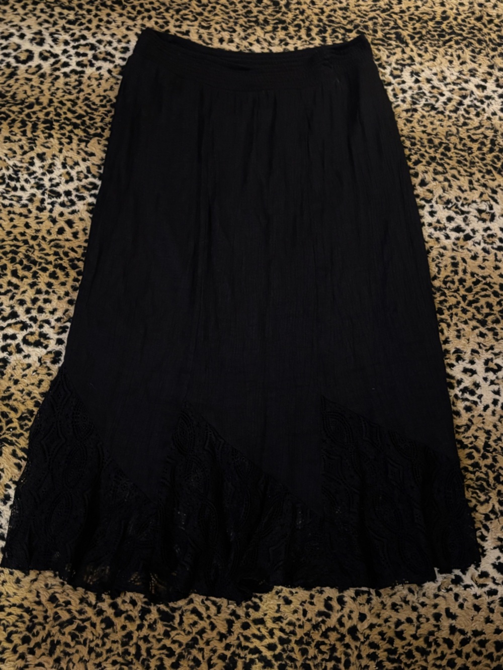 size medium apt. 9 black lace maxi skirt